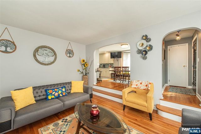 153 Algonquin Trail, Wayne, NJ 07470