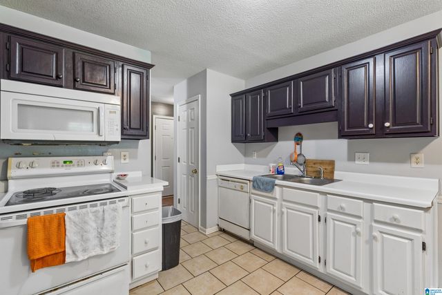 528 BUCK CREEK LANE, Alabaster, AL 35007