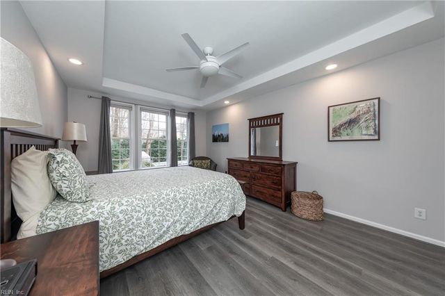 13152 Fox Chase CT, Carrollton, VA 23314