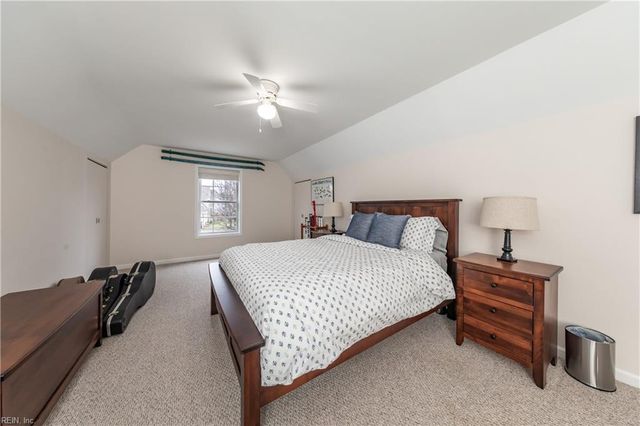 13152 Fox Chase CT, Carrollton, VA 23314