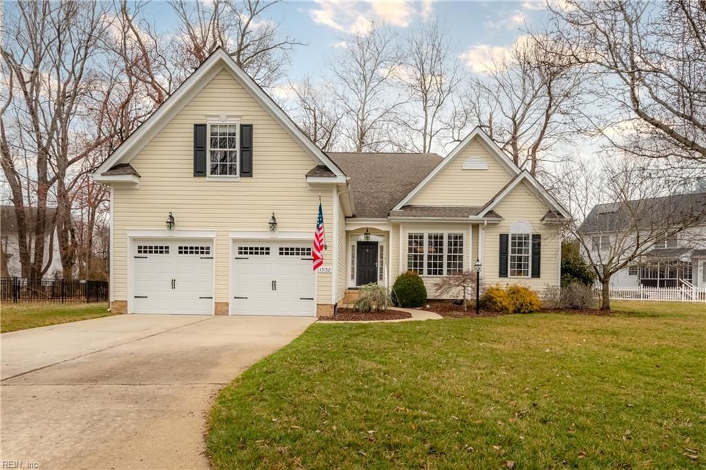13152 Fox Chase CT, Carrollton, VA 23314