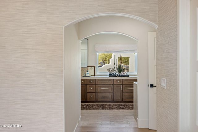 9349 E CALLE DE VALLE Drive, Scottsdale, AZ 85255