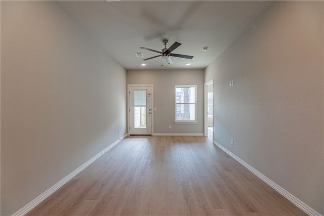 1406 SW Poigai Way 1, Bentonville, AR 72712