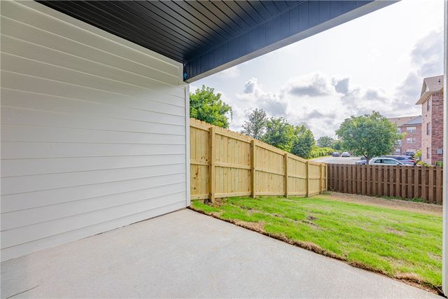 1406 SW Poigai Way 1, Bentonville, AR 72712
