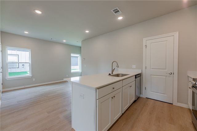 1406 SW Poigai Way 1, Bentonville, AR 72712