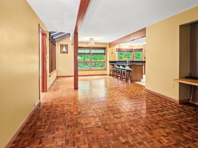 174 Cedar St, Sturbridge, MA 01566
