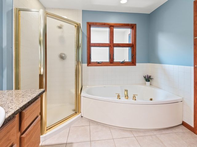 174 Cedar St, Sturbridge, MA 01566