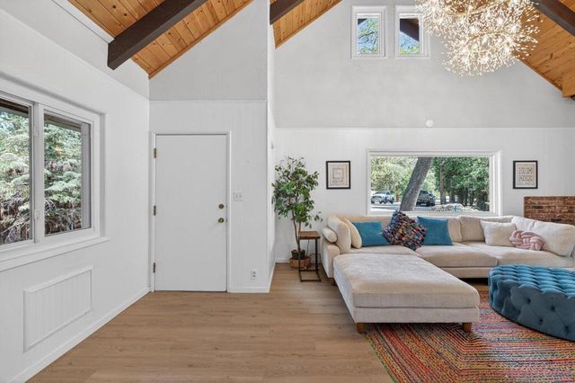 52230 Sylvan Way, Idyllwild, CA 92549