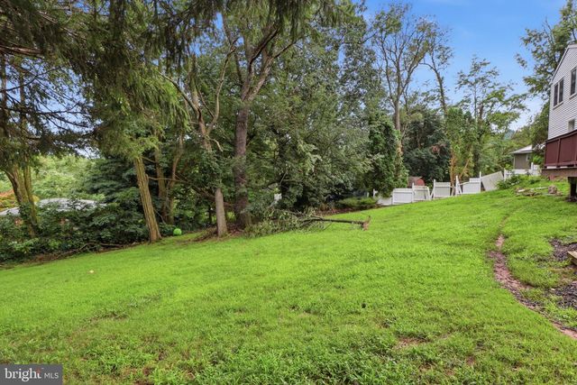 426 JENNIFER DR, New Cumberland, PA 17070