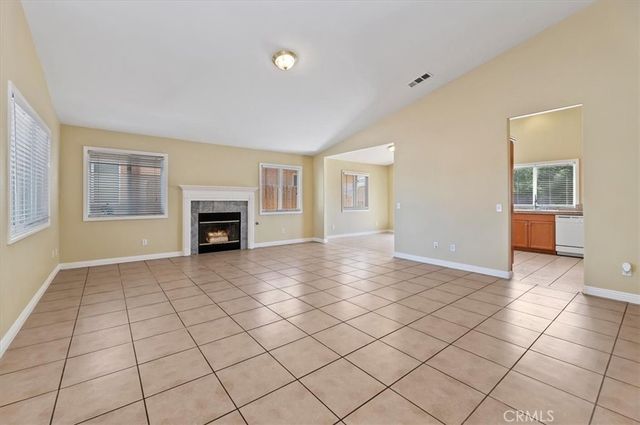 14336 Caroline, Adelanto, CA 92301