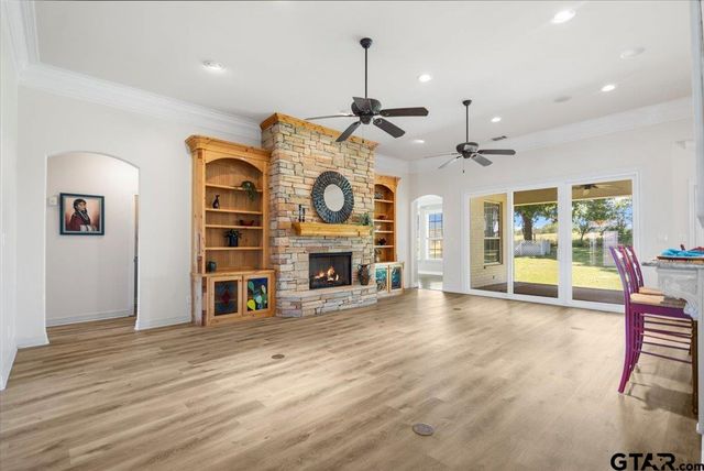 15176 County Road 472, Tyler, TX 75706