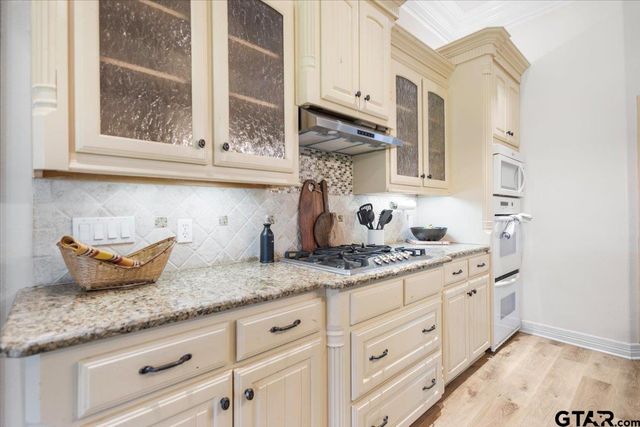 15176 County Road 472, Tyler, TX 75706