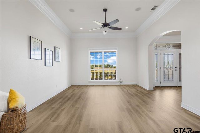 15176 County Road 472, Tyler, TX 75706