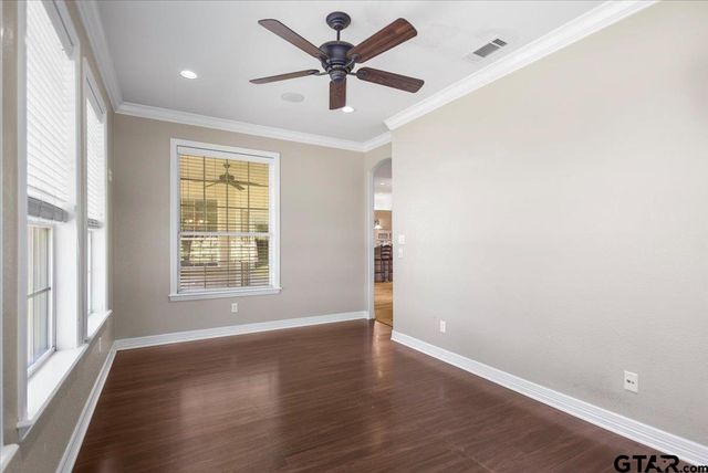 15176 County Road 472, Tyler, TX 75706