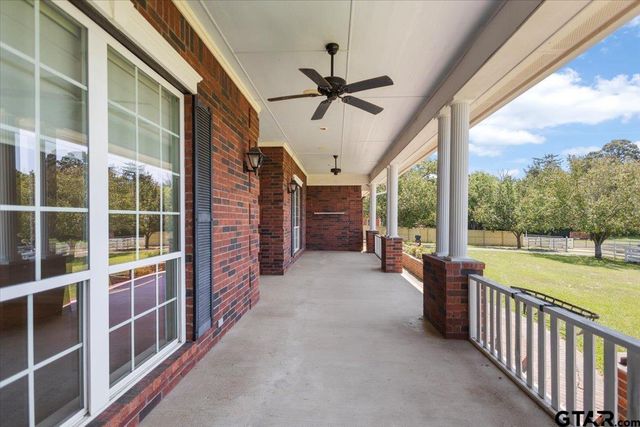 15176 County Road 472, Tyler, TX 75706