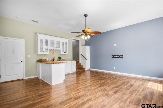 15176 County Road 472, Tyler, TX 75706