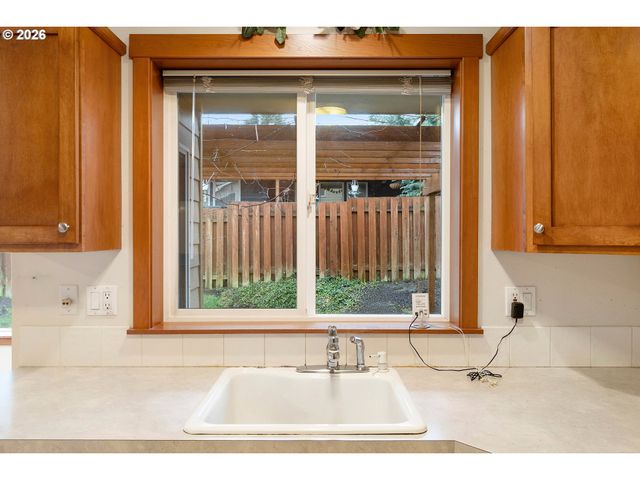 16108 Se BYBEE Ct, Portland, OR 97236