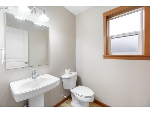 16108 Se BYBEE Ct, Portland, OR 97236