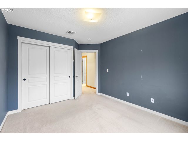 16108 Se BYBEE Ct, Portland, OR 97236