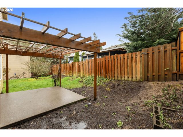 16108 Se BYBEE Ct, Portland, OR 97236