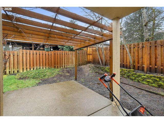 16108 Se BYBEE Ct, Portland, OR 97236