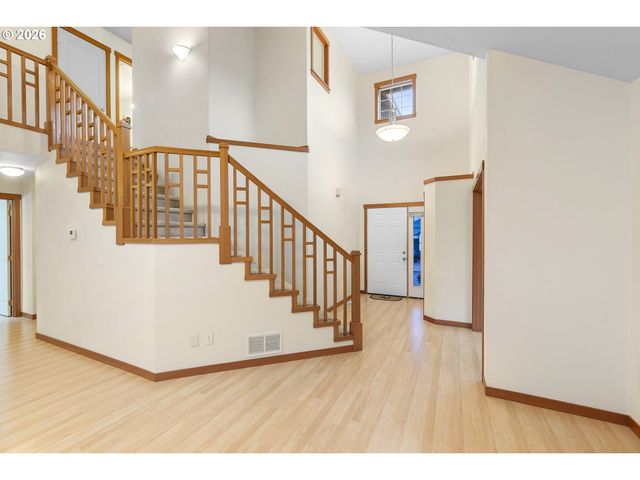 16108 Se BYBEE Ct, Portland, OR 97236