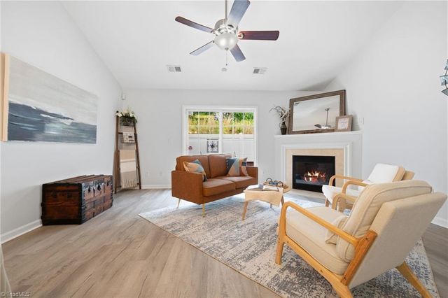 3932 Creekside Court, Winston-salem, NC 27127