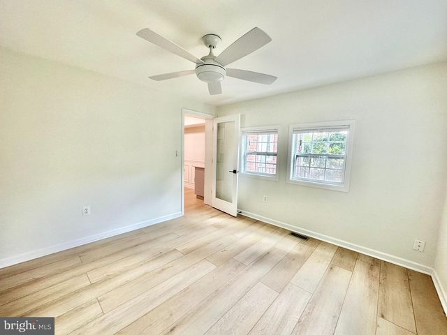 1010 BASHFORD LN, Alexandria, VA 22314