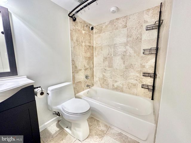 1010 BASHFORD LN, Alexandria, VA 22314