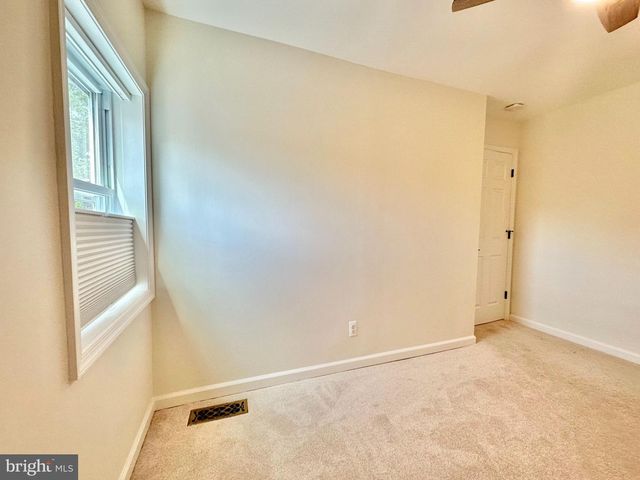 1010 BASHFORD LN, Alexandria, VA 22314