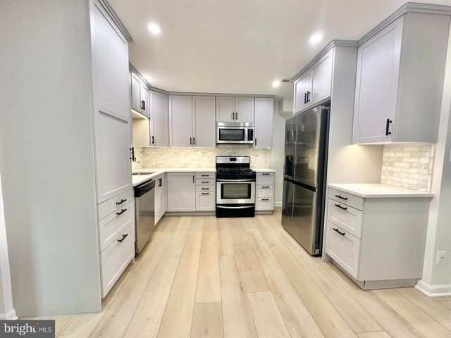 1010 BASHFORD LN, Alexandria, VA 22314