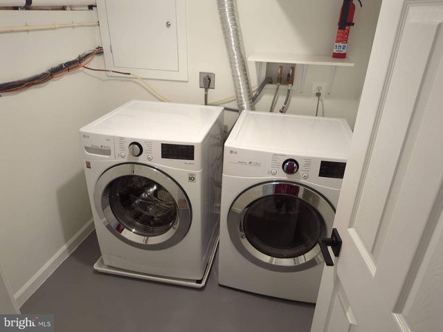 1010 BASHFORD LN, Alexandria, VA 22314