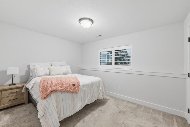 1132 W Ledgestone St, Andover, KS 67002