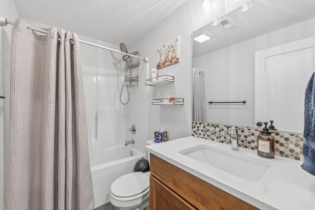 1132 W Ledgestone St, Andover, KS 67002