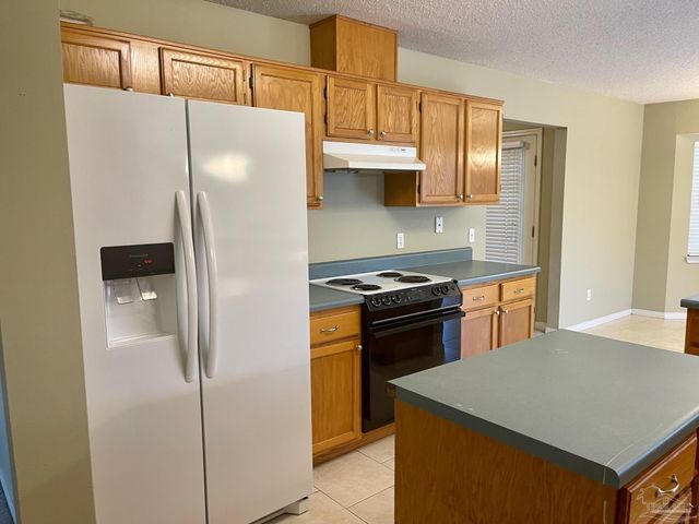 5162 Goshawk Dr, Milton, FL 32570