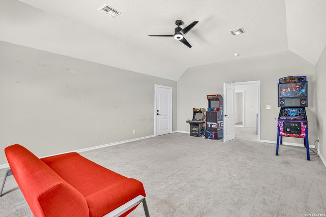 616 GREEN OAK DR, Pipe Creek, TX 78063