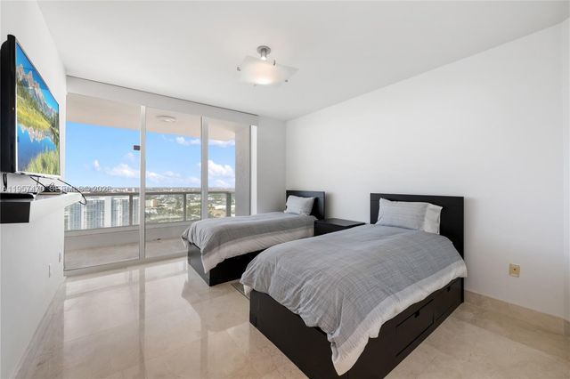 3201 NE 183rd Street 2906, Aventura, FL 33160