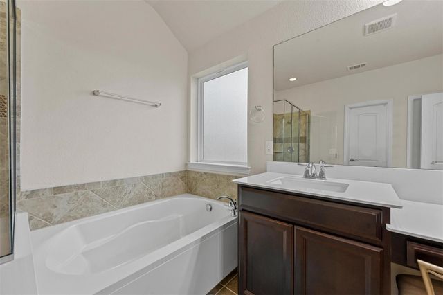 3412 Woodford Drive, Mansfield, TX 76084