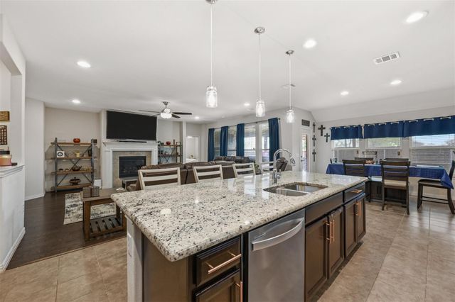 3412 Woodford Drive, Mansfield, TX 76084