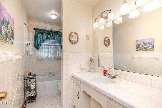 1108 Friendly Road, Dunn, NC 28334