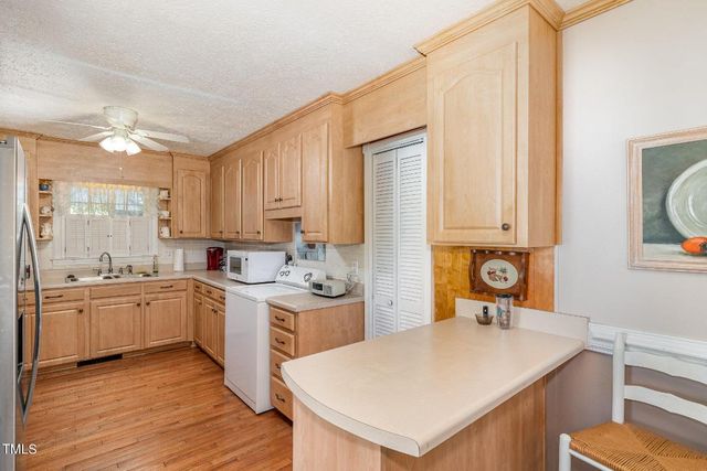 1108 Friendly Road, Dunn, NC 28334