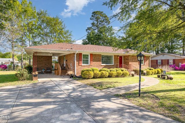 1108 Friendly Road, Dunn, NC 28334