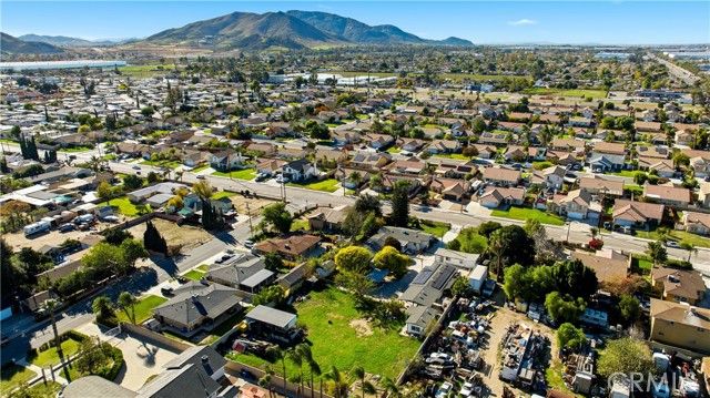 10573 Larch, Bloomington, CA 92316