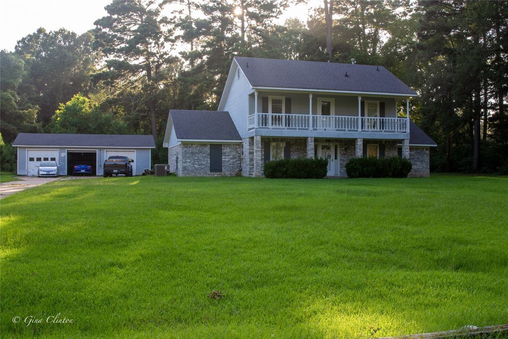 8202 Clint Drive, Shreveport, LA 71108
