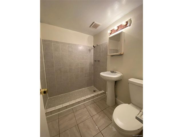 7375 W 3rd Ave, Lakewood, CO 80226