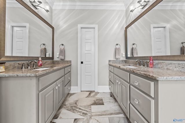 17019 SE River Pier Drive, Huntsville, AL 35803