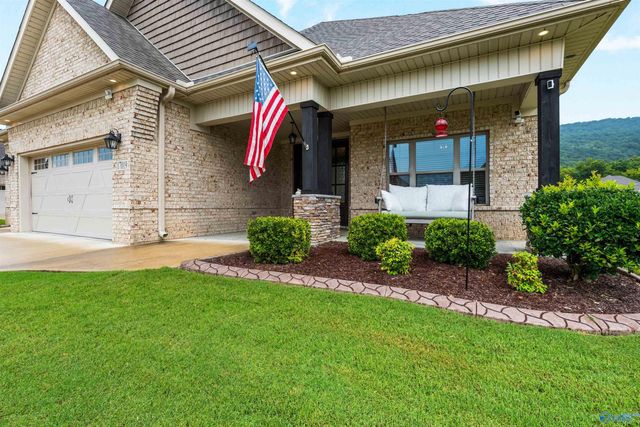 17019 SE River Pier Drive, Huntsville, AL 35803