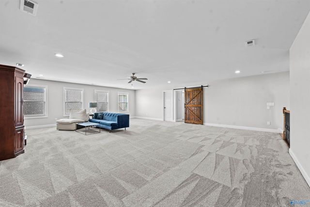17019 SE River Pier Drive, Huntsville, AL 35803