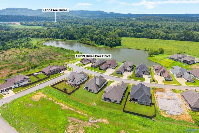17019 SE River Pier Drive, Huntsville, AL 35803