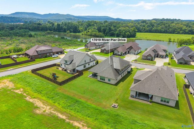 17019 SE River Pier Drive, Huntsville, AL 35803